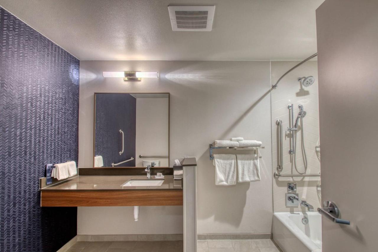 Fairfield Inn & Suites By Marriott アップルトン エクステリア 写真
