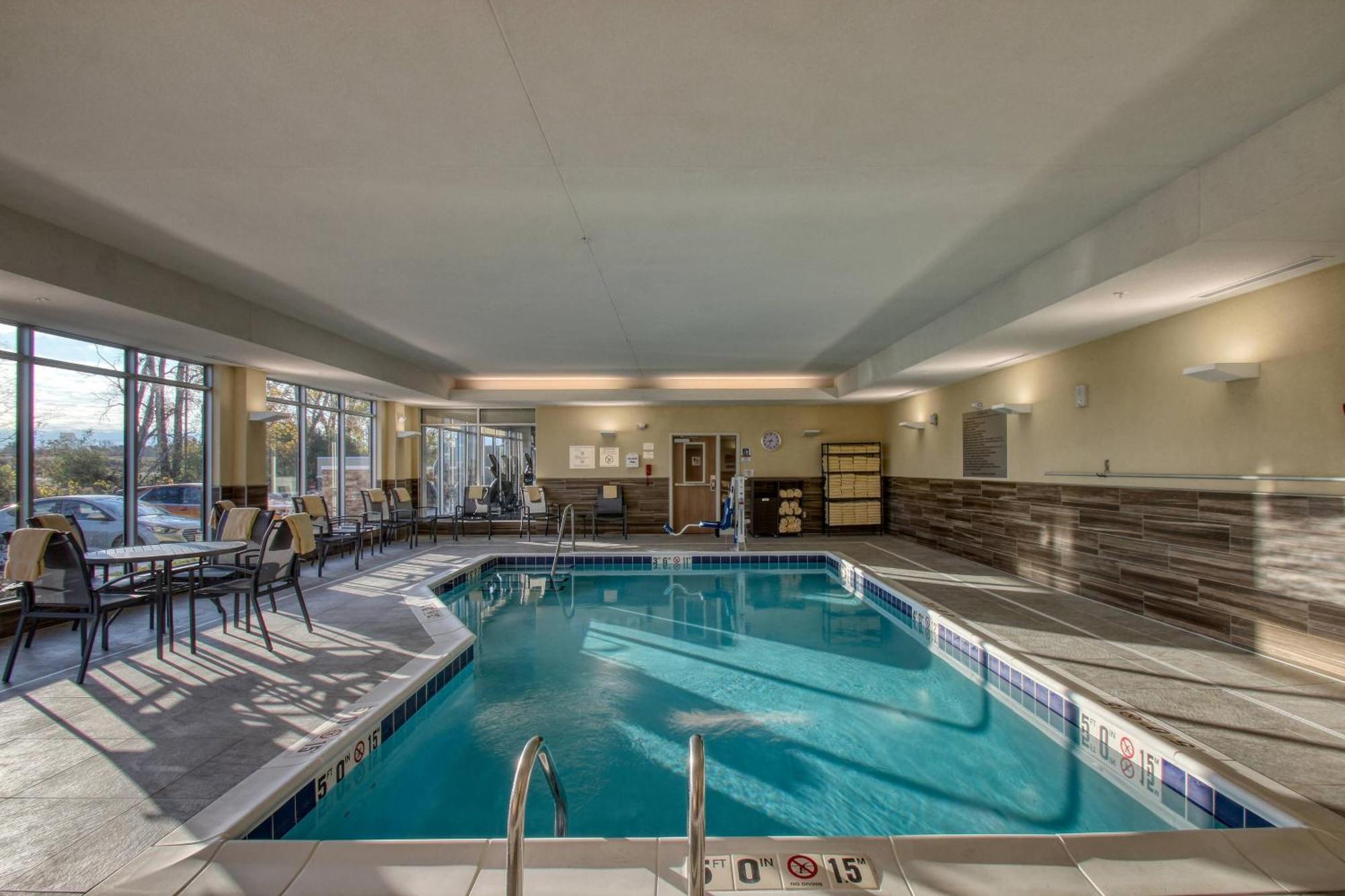 Fairfield Inn & Suites By Marriott アップルトン エクステリア 写真